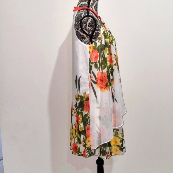 Teaberry, white dress, floral design, layered, lined, size 8 - Picture 5 of 9